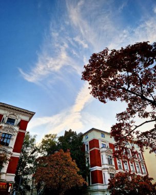 Şehrin eski güzel manzarası.