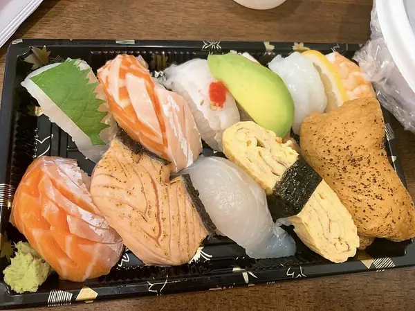 Lezzetli Asya yemeklerinin yakın görüntüsü