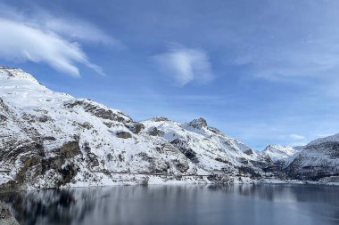 Dağların güzel manzarası