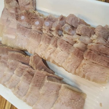 Lezzetli Asya yemeklerinin yakın görüntüsü