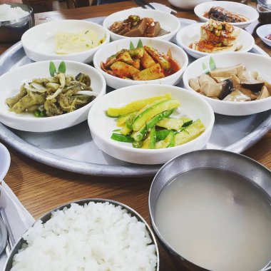 Lezzetli Asya yemeklerinin yakın görüntüsü