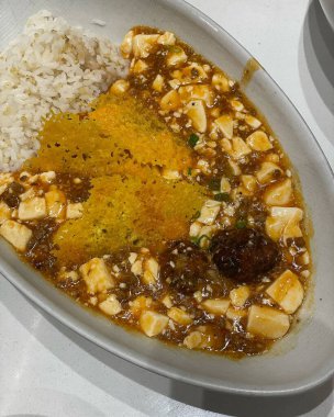 Lezzetli Asya yemeklerinin yakın görüntüsü