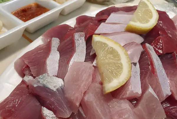 Piyasada taze balık