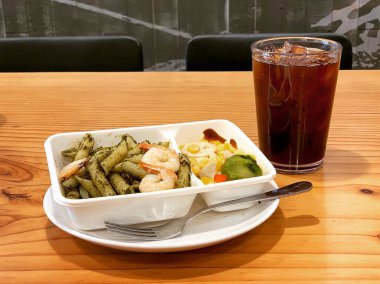 Yakın plan - Masada lezzetli Asya yemekleri