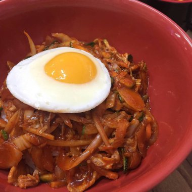 Kore yemeği, Kore usulü kızarmış yumurta.