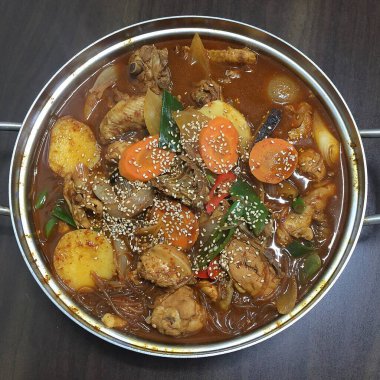 Karıştır - sebzeli kızarmış şehriye ve tavuk