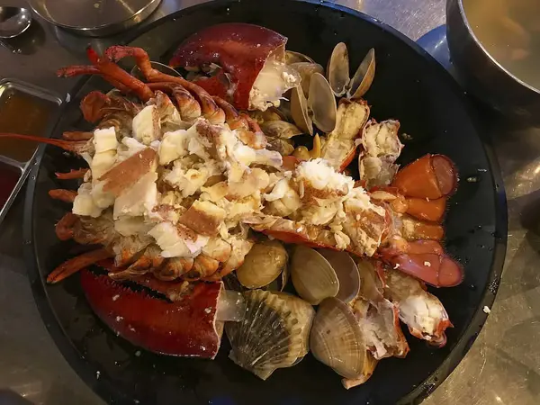 Lezzetli Asya yemeklerinin yakın görüntüsü