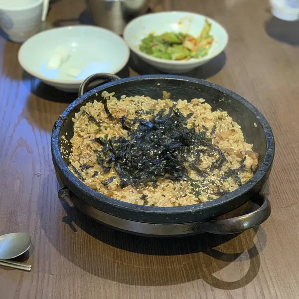 Lezzetli Asya yemeklerinin yakın görüntüsü