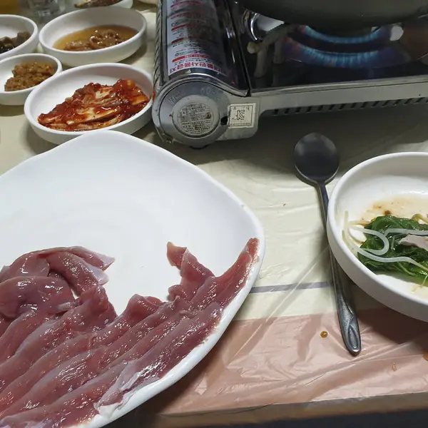 Lezzetli Asya yemeklerinin yakın görüntüsü