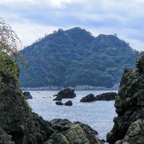 Akdeniz adasının güzel manzarası
