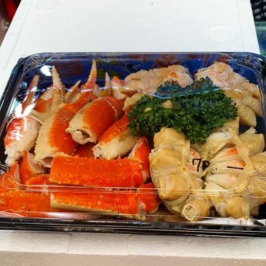 yakın - masadaki gurme yemek tabağının görünümü