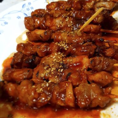 Lezzetli Asya yemeklerinin yakın görüntüsü