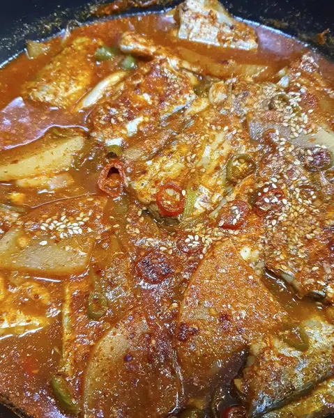 Lezzetli Asya yemeklerinin yakın görüntüsü