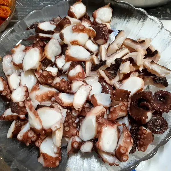 baharatlı ve otlu ahtapot