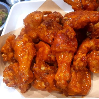 Lezzetli Asya yemeklerinin yakın görüntüsü