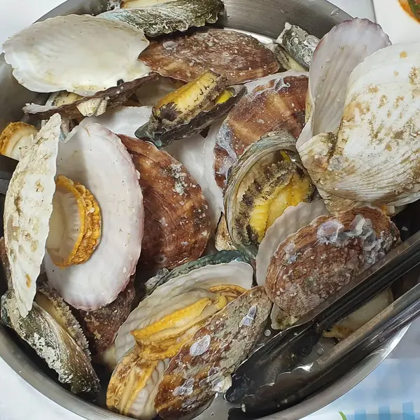 Lezzetli Asya yemeklerinin yakın görüntüsü