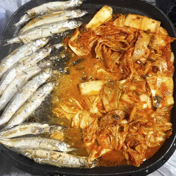 Lezzetli Asya yemeklerinin yakın görüntüsü