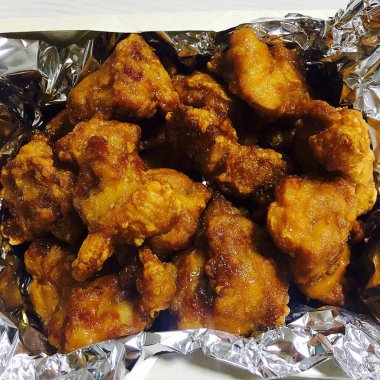 Baharatlı ve otlu tavuk kanadı