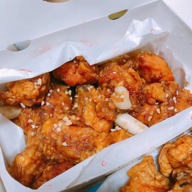 Lezzetli Asya yemeklerinin yakın görüntüsü