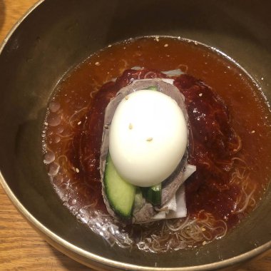 Lezzetli Asya yemeklerinin yakın görüntüsü