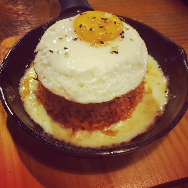 Lezzetli Asya yemeklerinin yakın görüntüsü