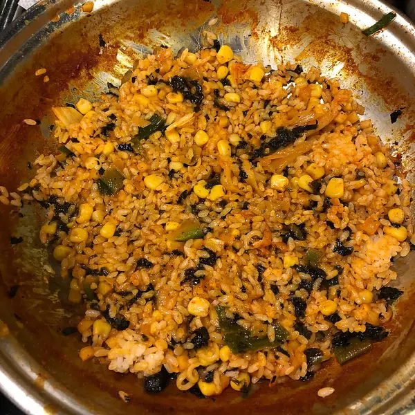 Lezzetli Asya yemeklerinin yakın görüntüsü