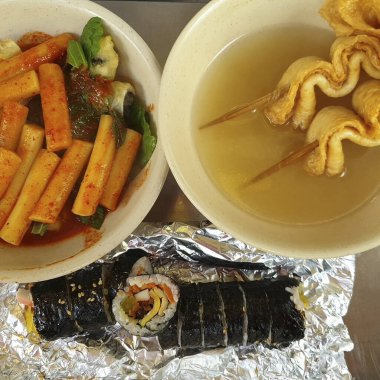 Lezzetli Asya yemeklerinin yakın görüntüsü