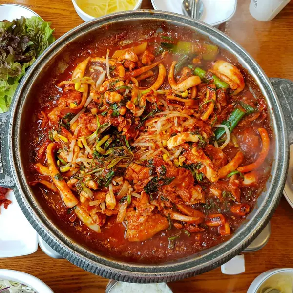 Lezzetli Asya yemeklerinin yakın görüntüsü