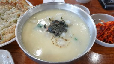 Kore yemeği, Kore yemeği.