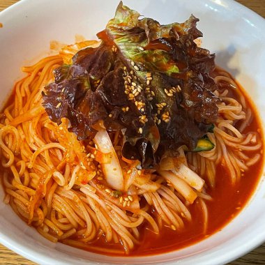 Kore yemekleri, geleneksel Kore çorbası.