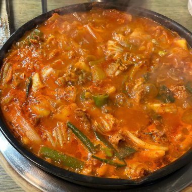 Lezzetli Asya yemeklerinin yakın görüntüsü