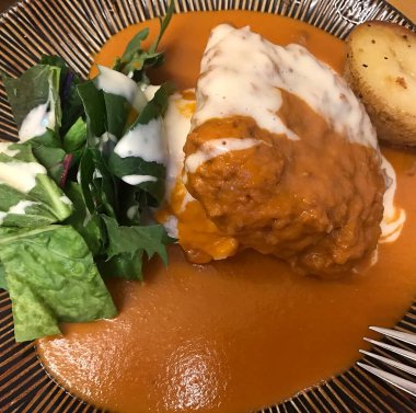 Lezzetli Asya yemeklerinin yakın görüntüsü