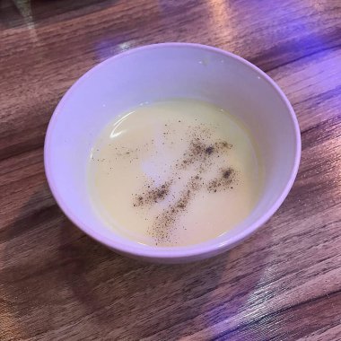 Bir kase sıcak çorbayı yakın.