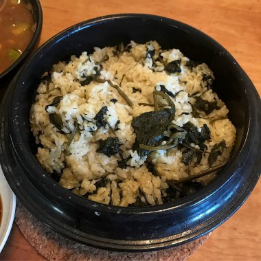 Japon yemeği, sebzeli kızarmış pirinç.