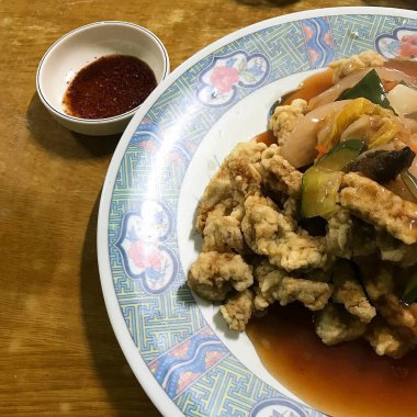 Lezzetli Asya yemeklerinin yakın görüntüsü