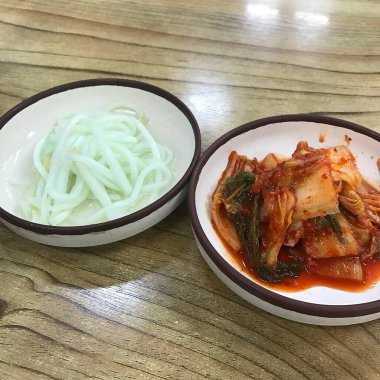 Geleneksel Kore kimchi 'si, kimchi