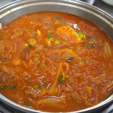 Lezzetli Asya yemeklerinin yakın görüntüsü