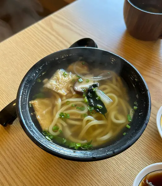 Domuz etli Japon eriştesi.