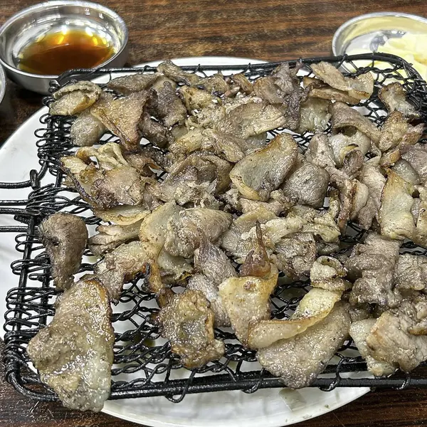 Lezzetli Asya yemeklerinin yakın görüntüsü