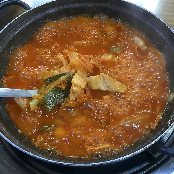 Lezzetli Asya yemeklerinin yakın görüntüsü