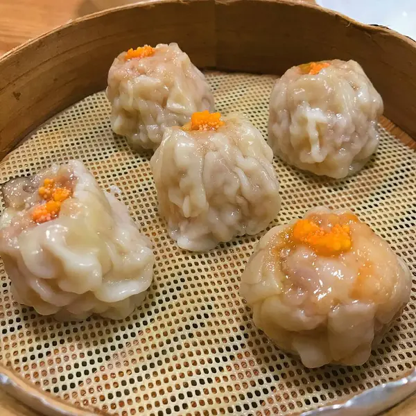 Lezzetli Asya yemeklerinin yakın görüntüsü