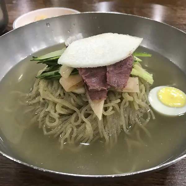 Etli eriştenin mutfak fotoğrafı.