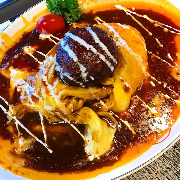 Lezzetli Asya yemeklerinin yakın görüntüsü