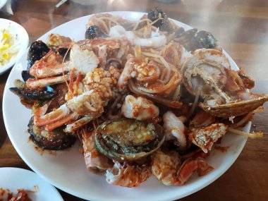 Lezzetli Asya yemeklerinin yakın görüntüsü