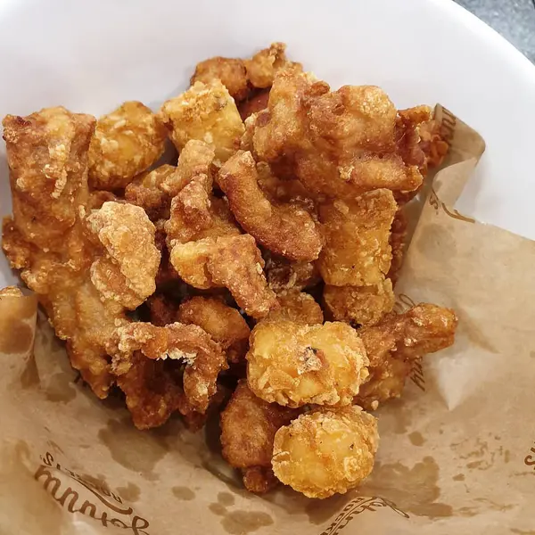 Kavanozda kızarmış tavuk