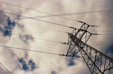 yüksek voltaj kulesi, elektrik iletimi