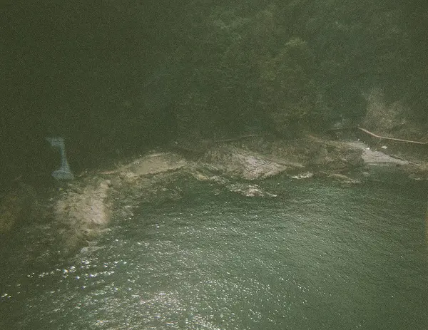 Güzel göl manzarası