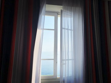 Denizin ve gökyüzünün iç görünüşü