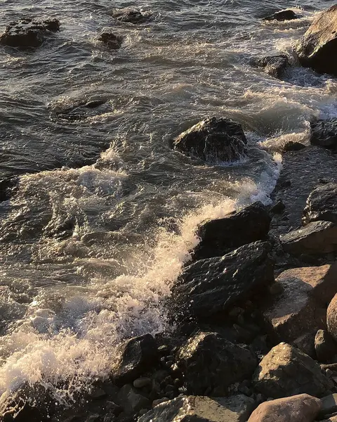 İsrail 'in kuzeyindeki deniz kıyısında..