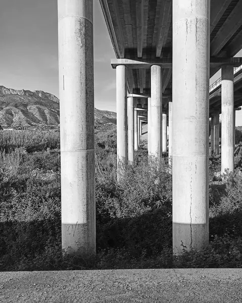 Eyaletin kuzeyindeki köprü şehri.